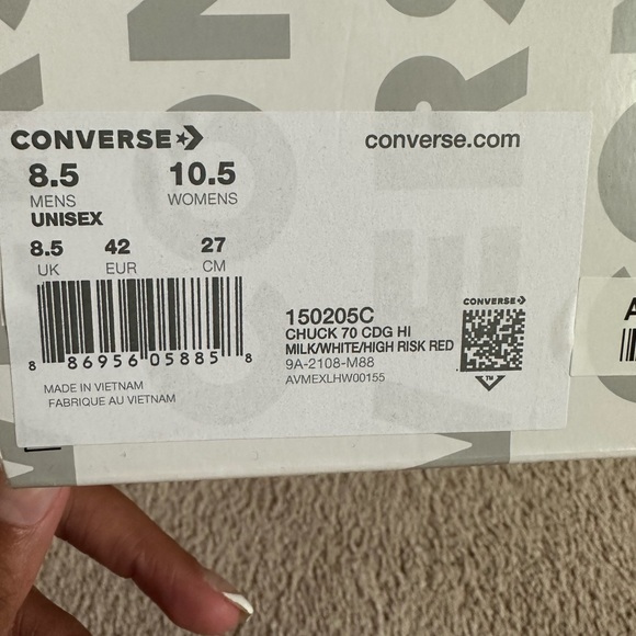 Brand New Converse x Comme des Garçons PLAY Chuck 70 - Picture 9 of 10